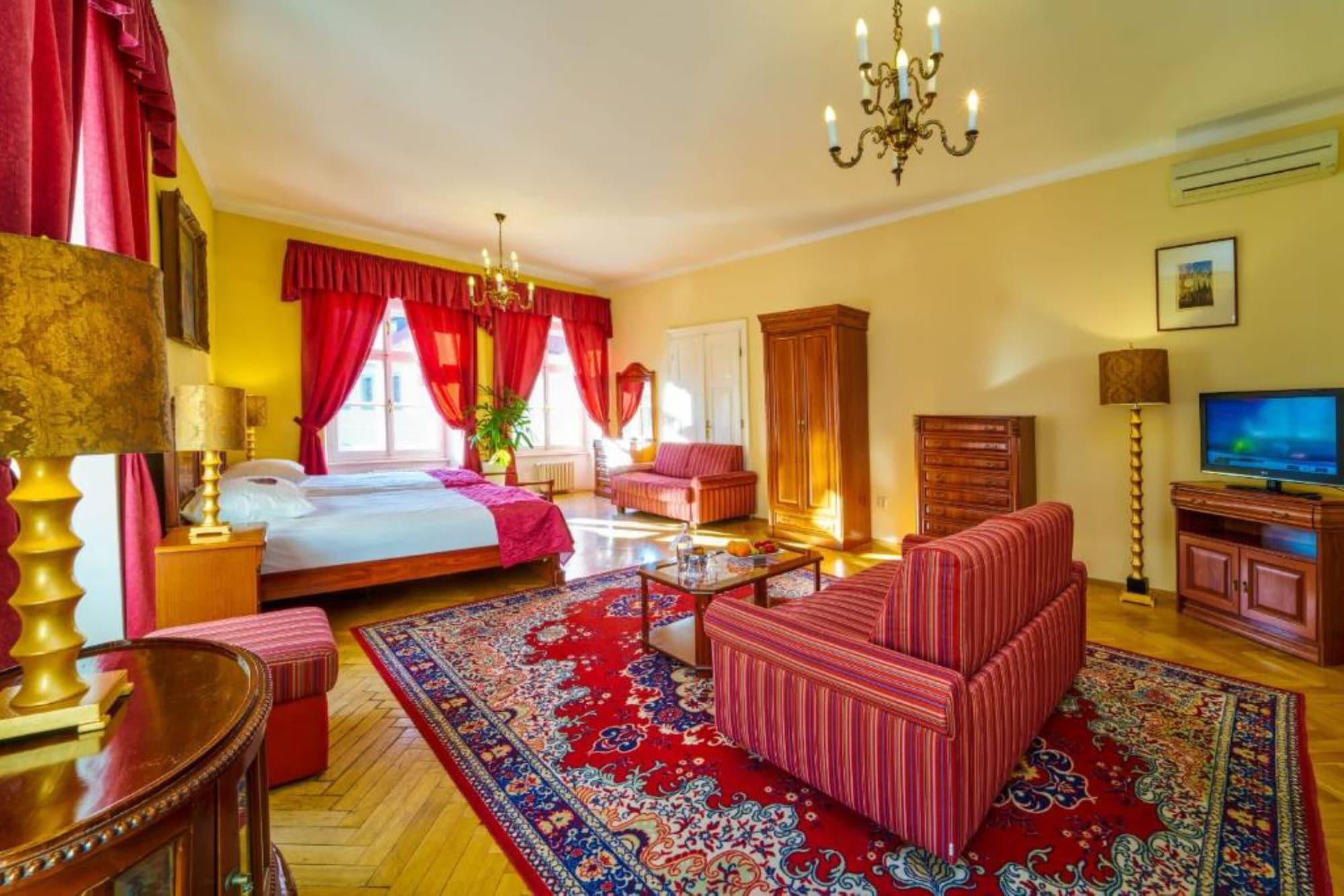 Josephine Old Town Square - Czech Leading Hotell