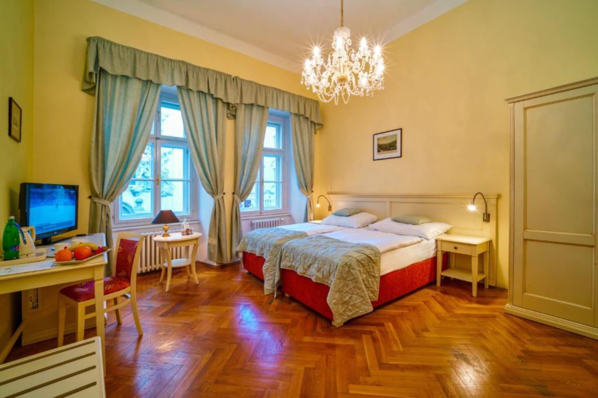 Hotell Josephine Old Town Square - Czech Leading Prag