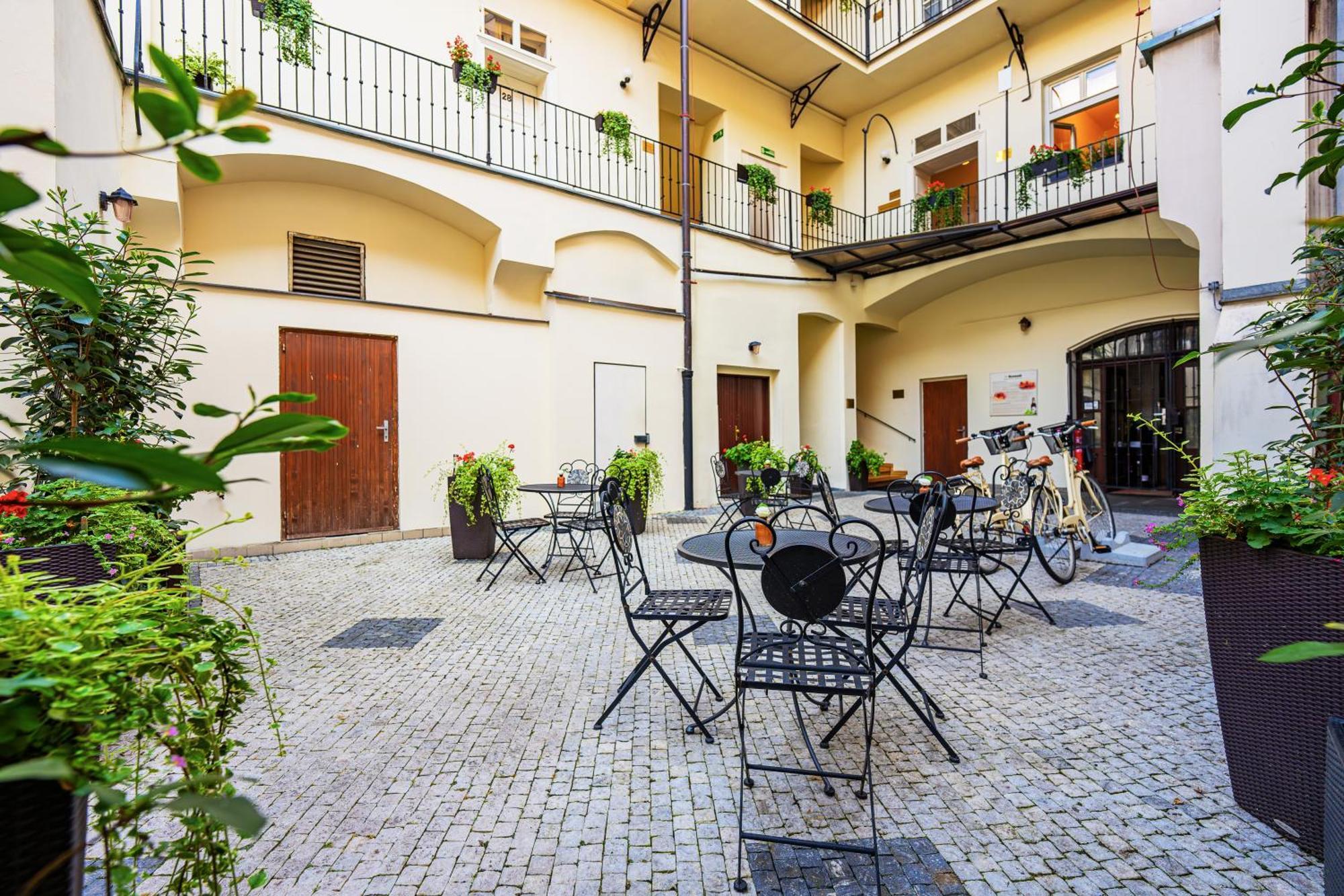 Josephine Old Town Square - Czech Leading Hotell 4*