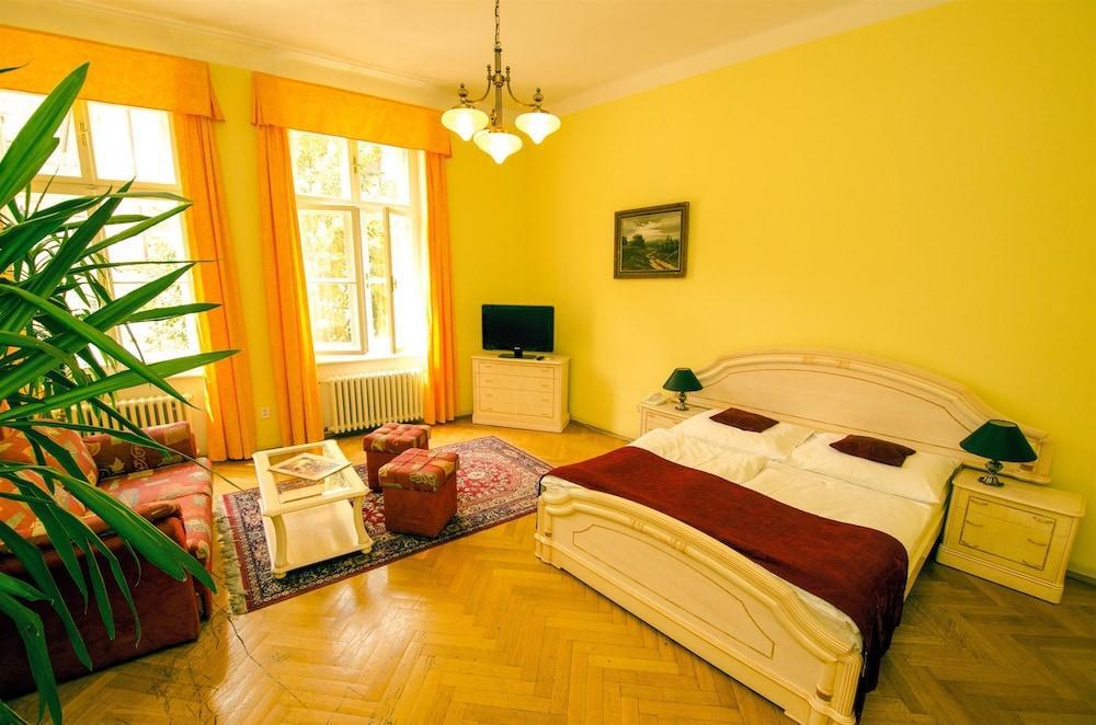 Hotell Josephine Old Town Square - Czech Leading Prag